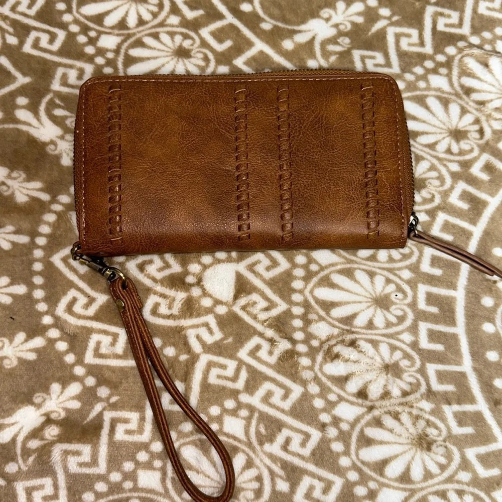 NWT Kate & Alex  wristlet/ wallet